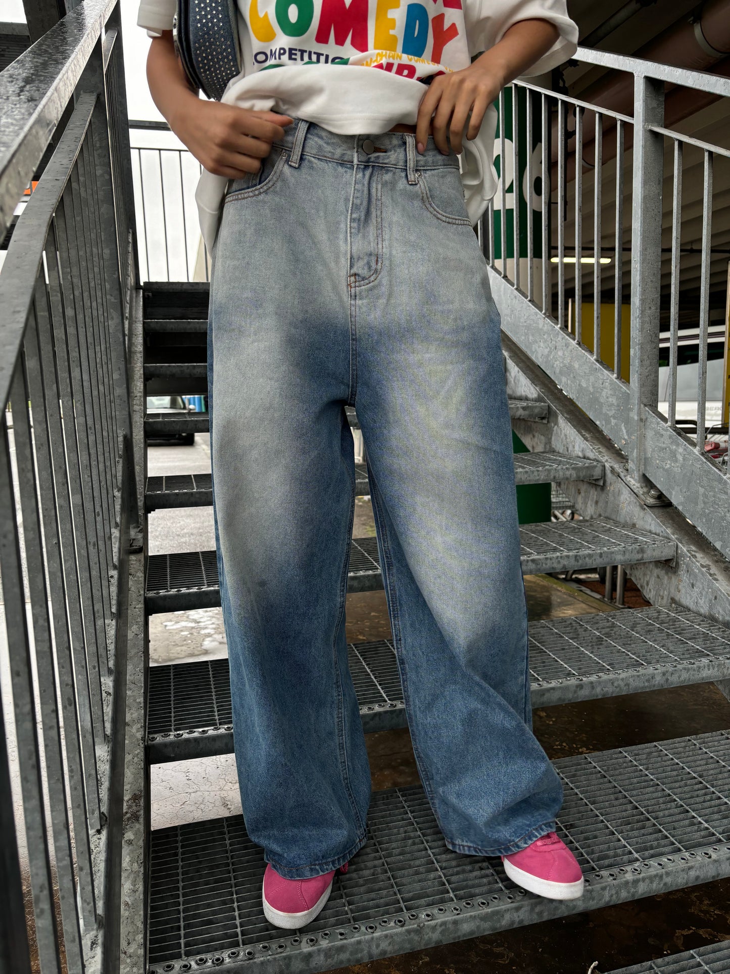 Washed wide leg jeans
