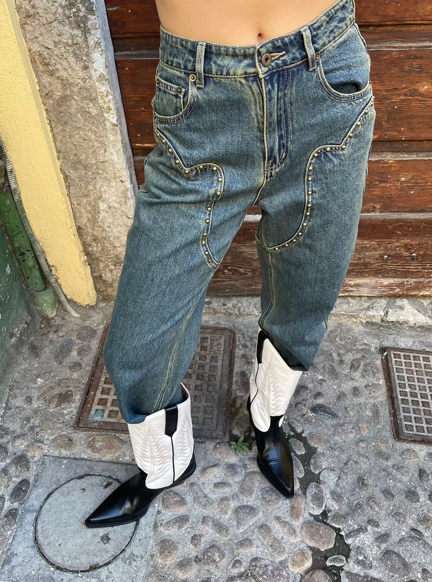Texan jeans with studs