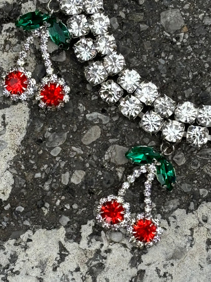 DELICIOUS necklace