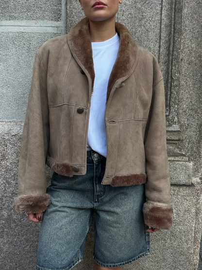Montone beige crop