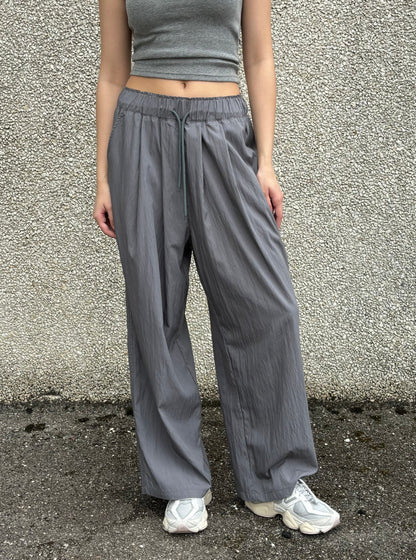 Wide fit trousers with drawstring