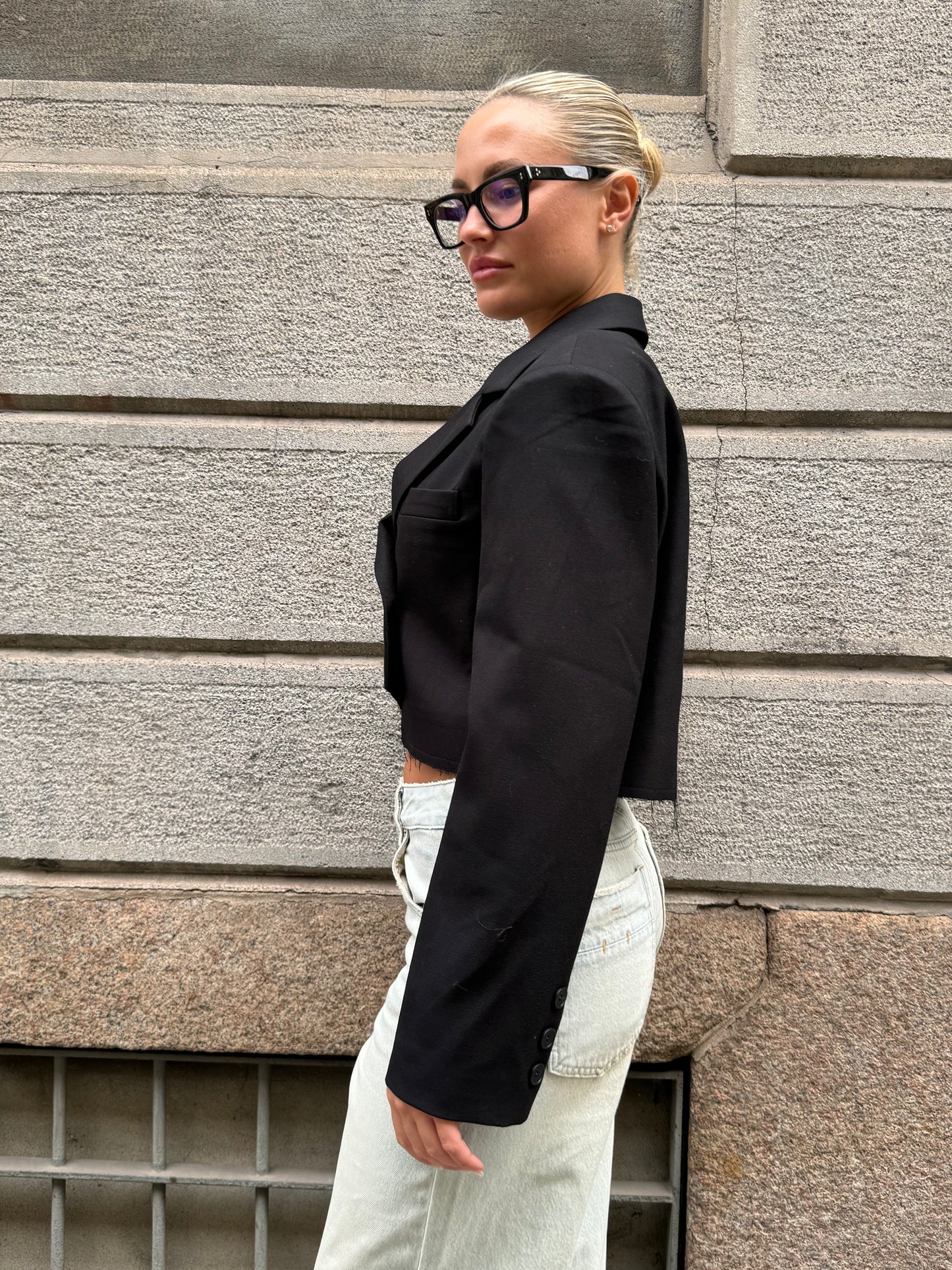 Cropped blazer