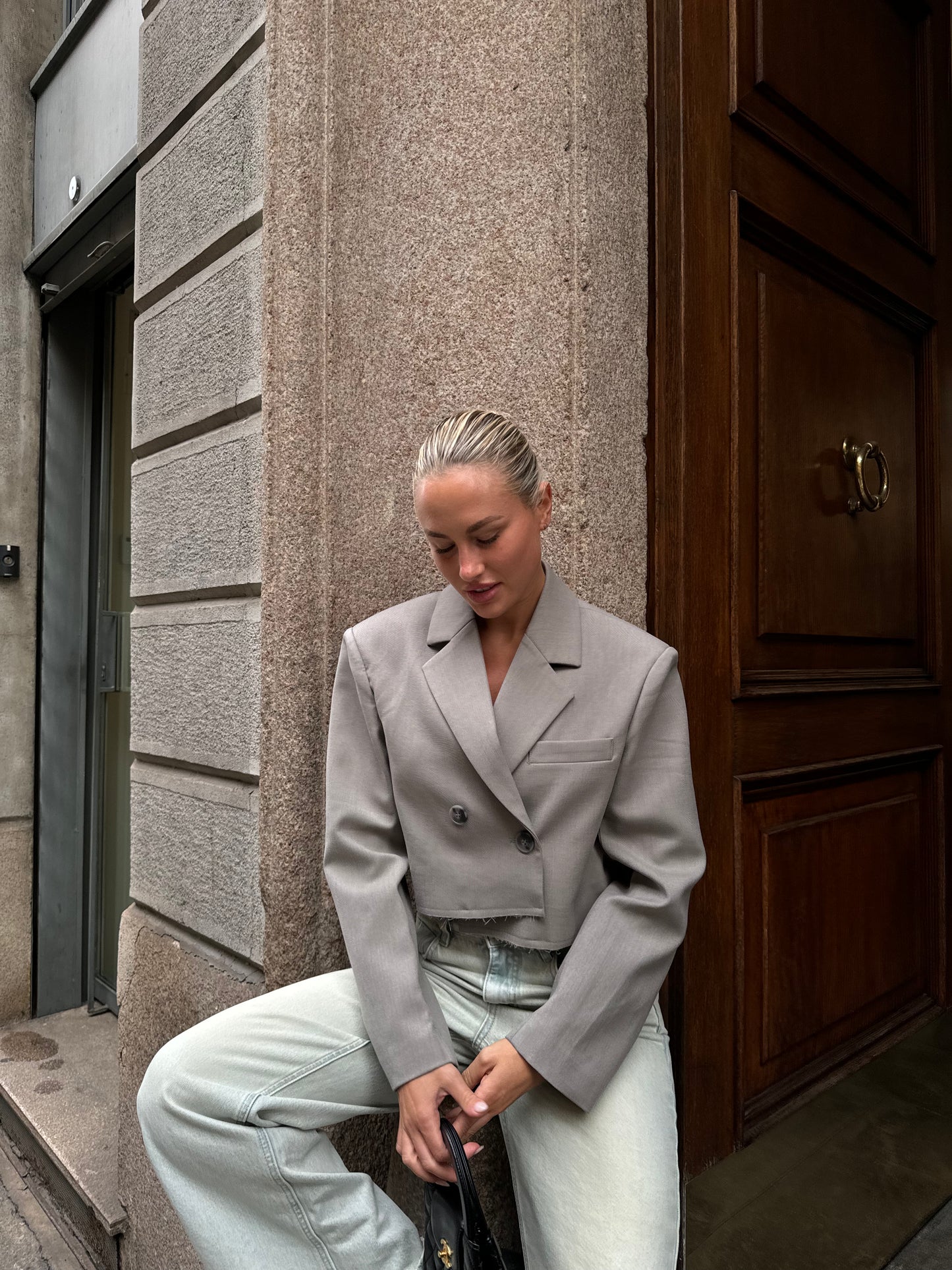 Cropped blazer