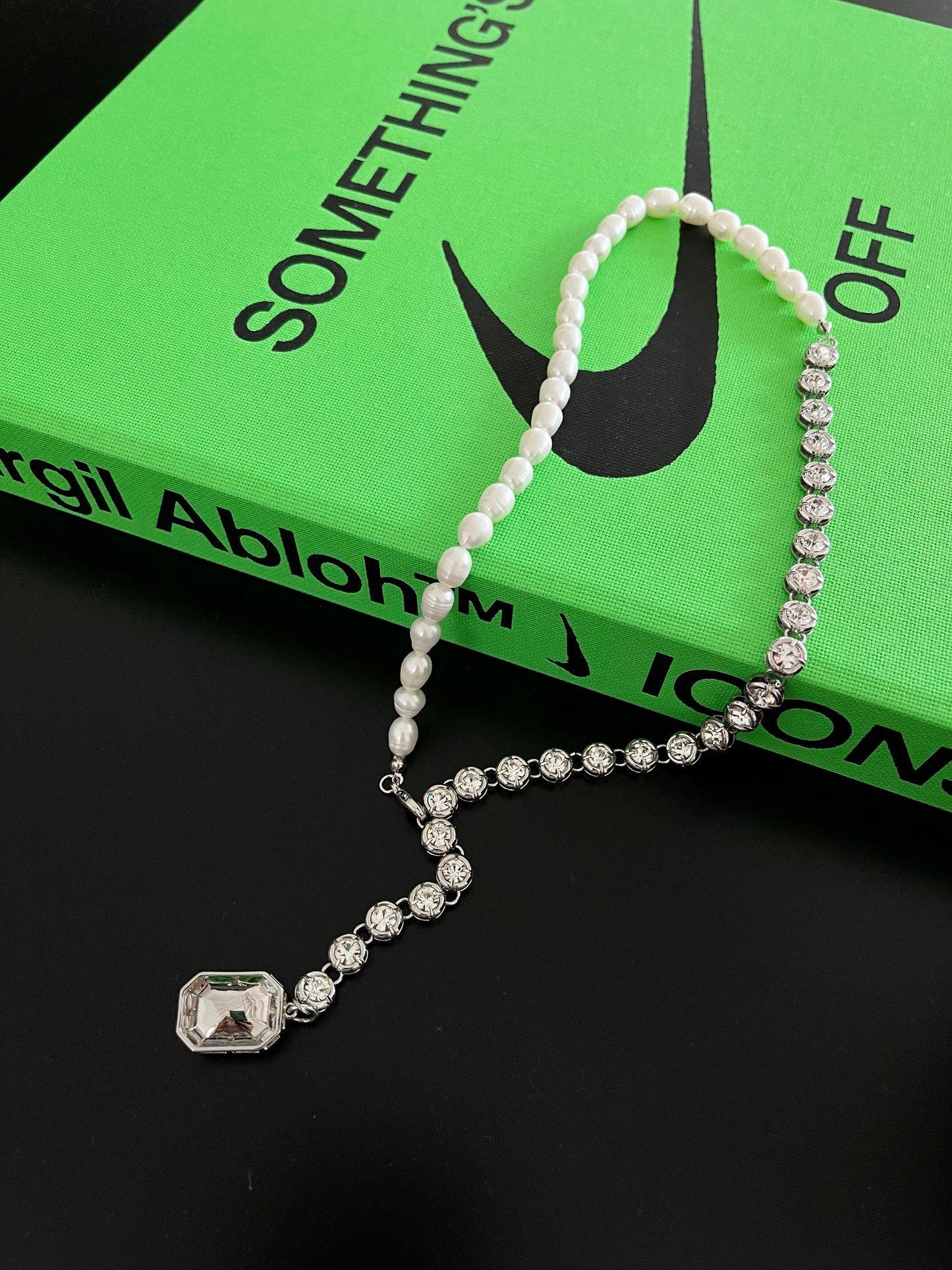 DAISY necklace