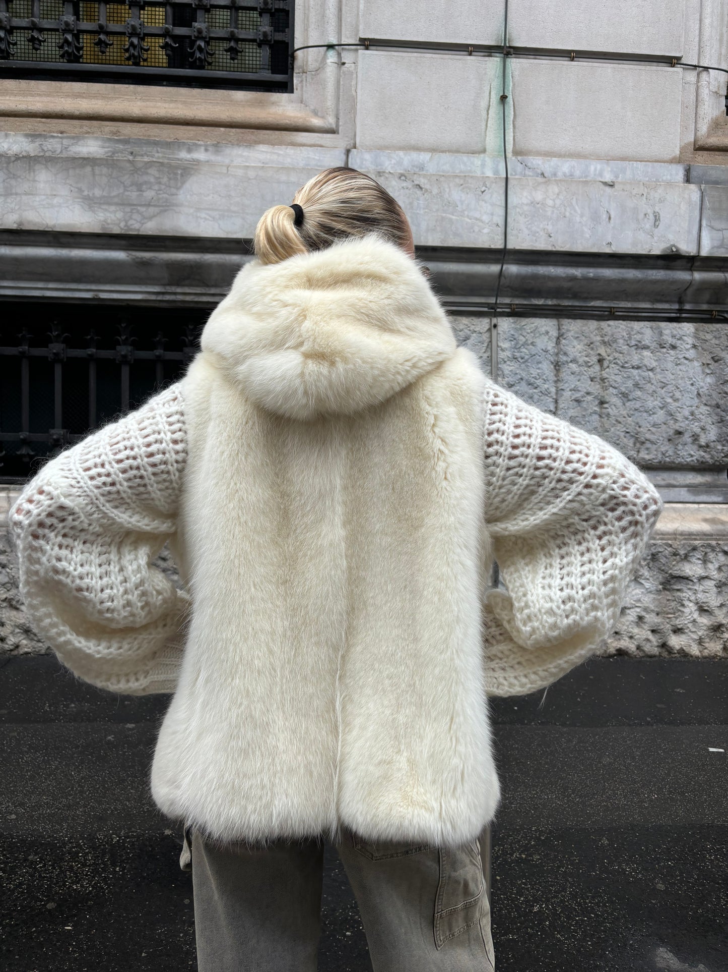 Gilet di volpe con cappuccio