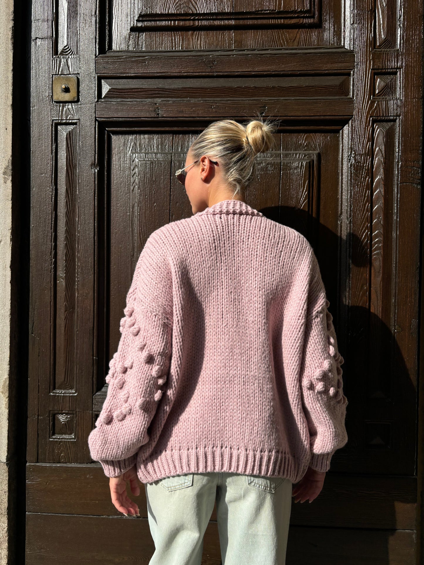 Cardigan roses