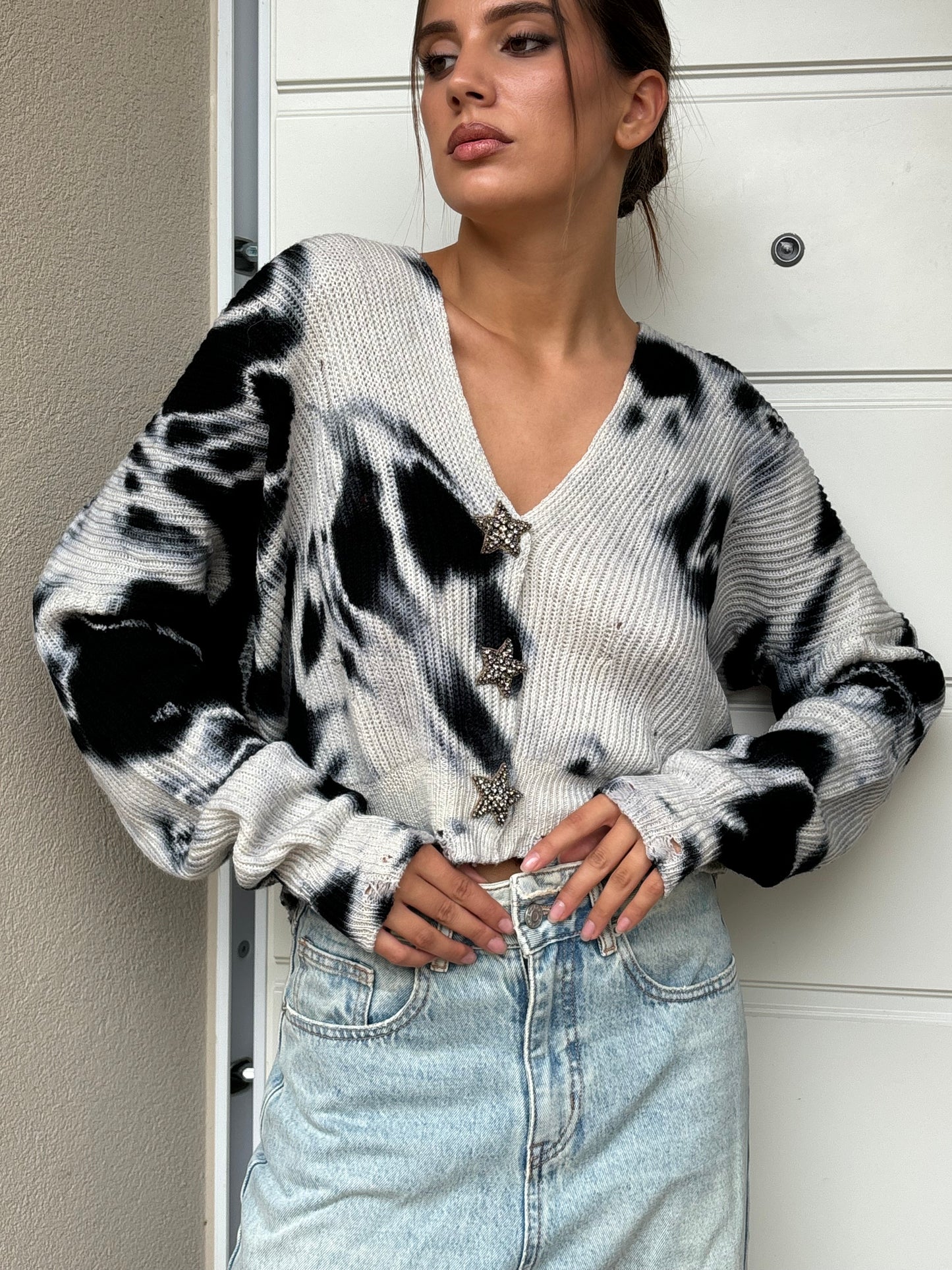 Cardigan dye