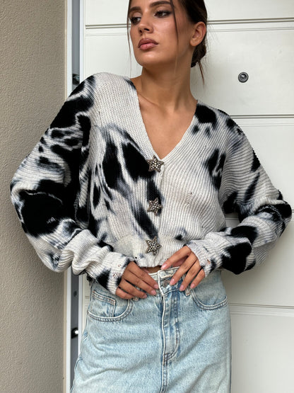 Cardigan dye