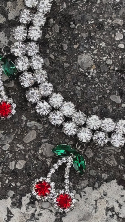 DELICIOUS necklace